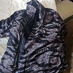 Mens zero foxtrot military gray tiger strip jacket XL